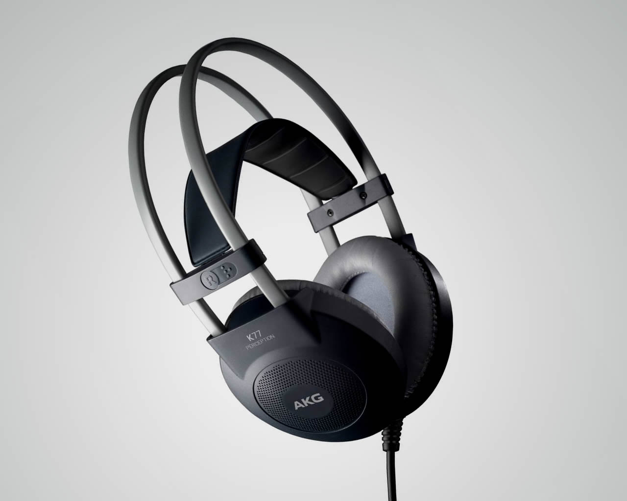 AKG