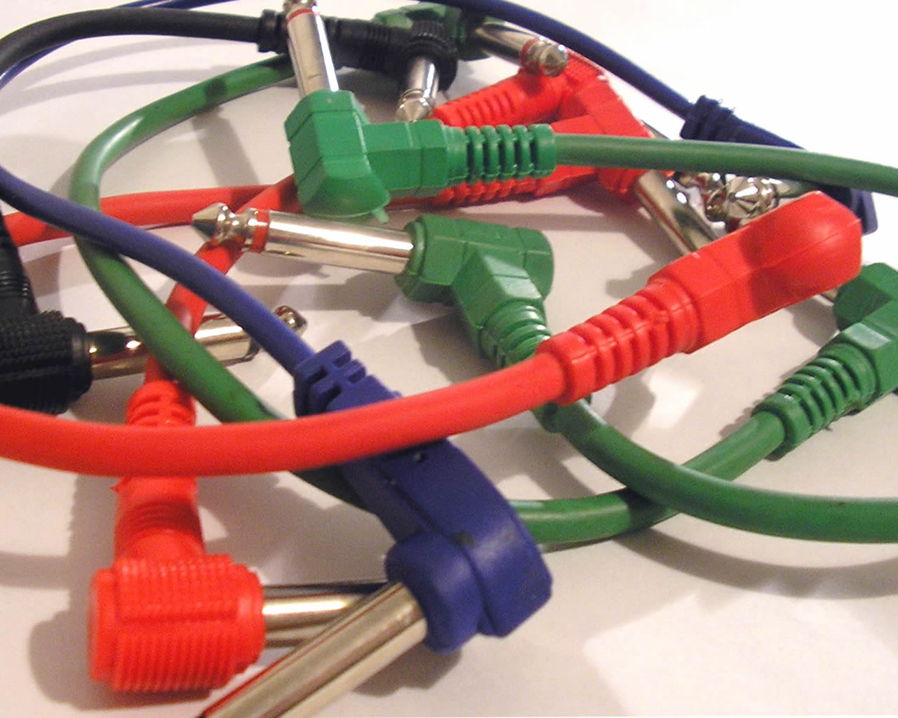 CABLES